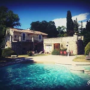 Logis De 3*, Valaurie France